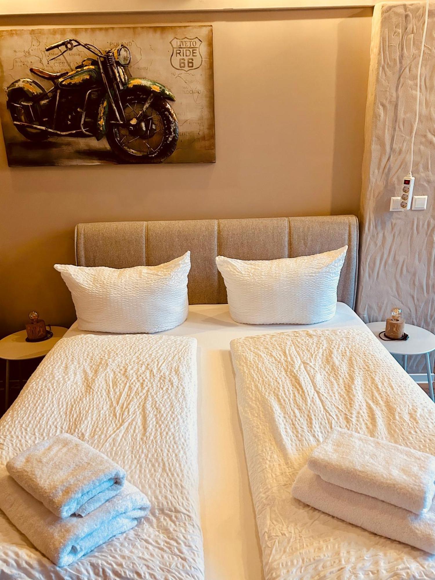 Family Apartments Abuja Руст Экстерьер фото