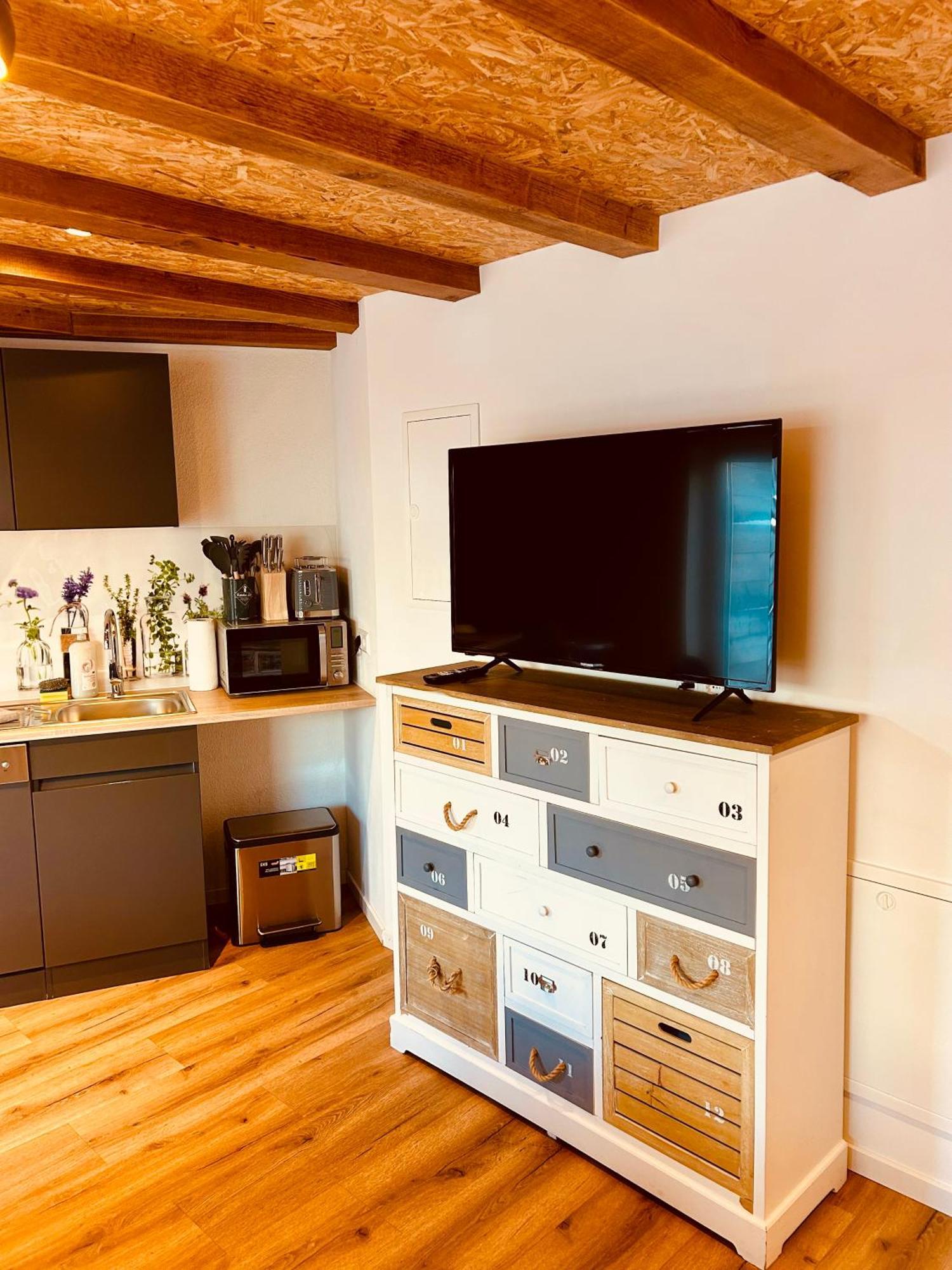 Family Apartments Abuja Руст Экстерьер фото